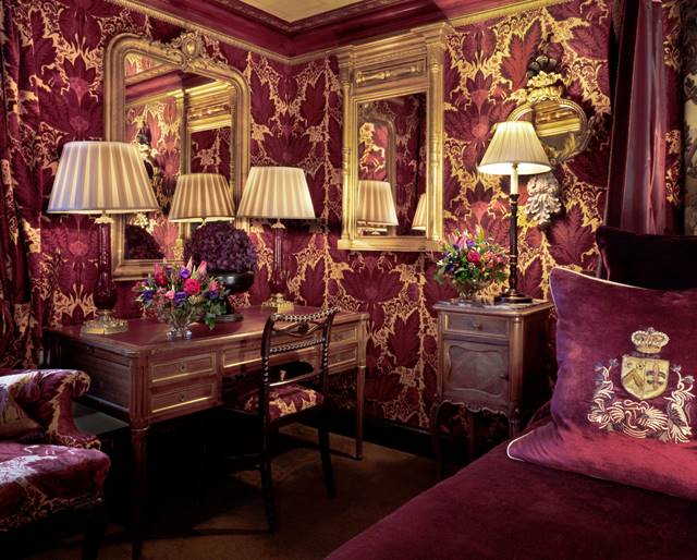 luxury room at prestonfield house hotel