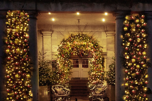 Front Of House 1 (5)